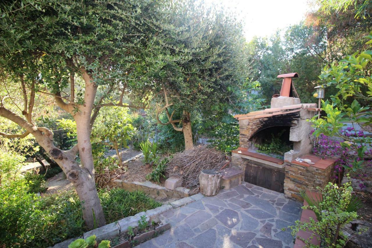 Appartamento Con Giardino Torre Dei Corsari Dış mekan fotoğraf
